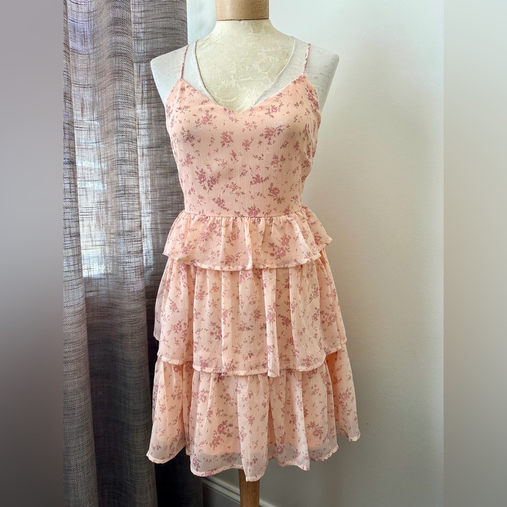 Altar’d State Peachy Pink Floral Tiered Summer Dress M